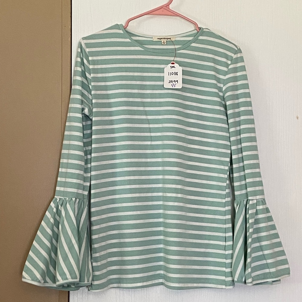 Stripped top